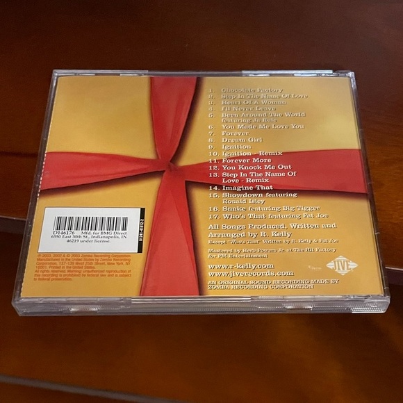 EUC Chocolate Factory CD #5 by recording artist R. Kelly, released February … - Picture 3 of 4